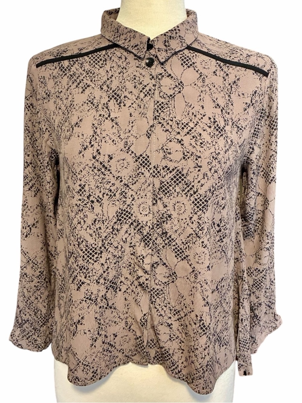 Habitat Abstract Lace Print Pointed Collar Blouse Lagenlook Women's Size Small